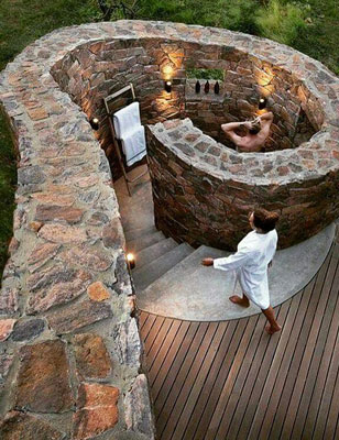 Outdoors Showers: Starry Calm Oasis or Cold Water Coffin? - Waterstone